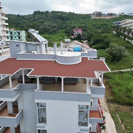Vila Namiku Hotel Драч Екстериор снимка