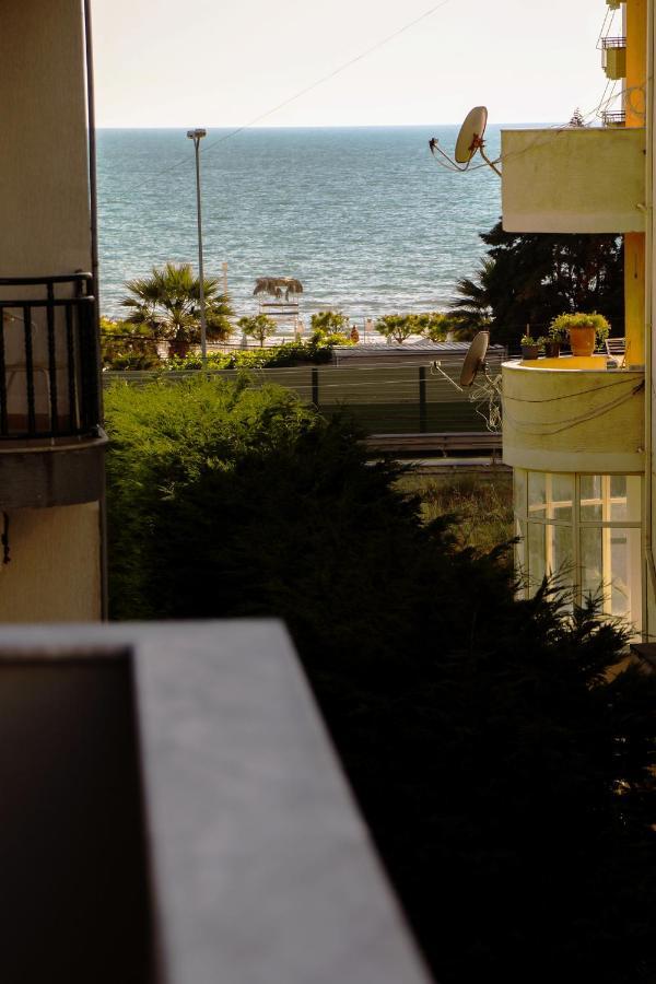 Vila Namiku Hotel Драч Екстериор снимка