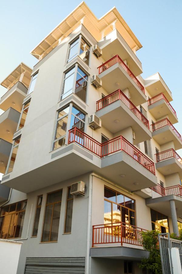 Vila Namiku Hotel Драч Екстериор снимка