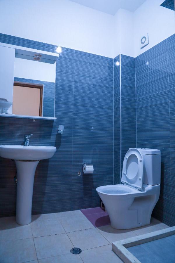 Vila Namiku Hotel Драч Екстериор снимка