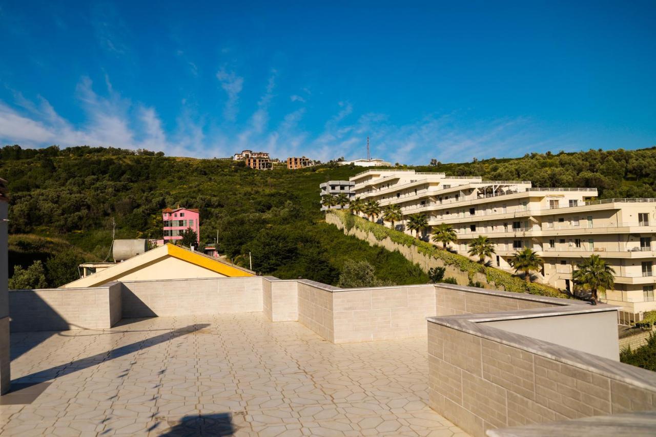 Vila Namiku Hotel Драч Екстериор снимка
