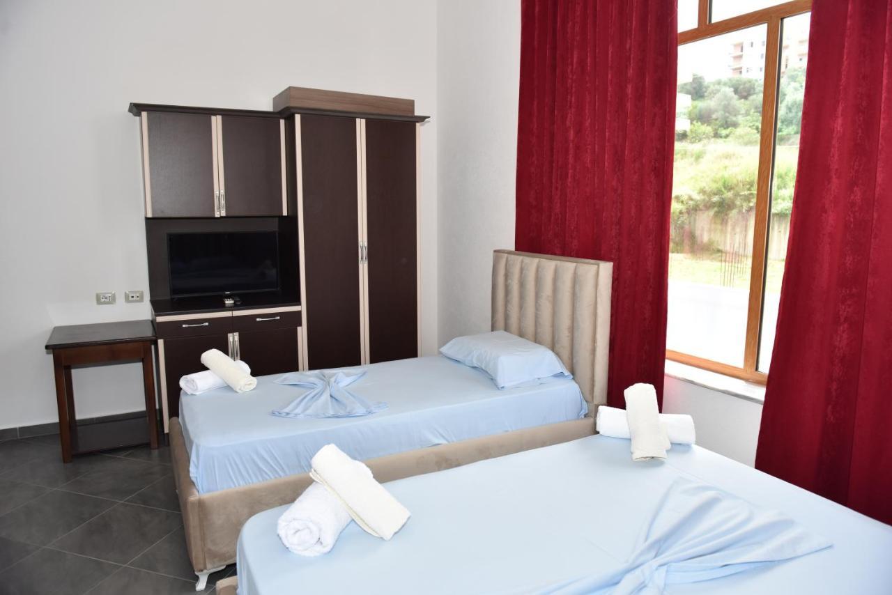 Vila Namiku Hotel Драч Екстериор снимка