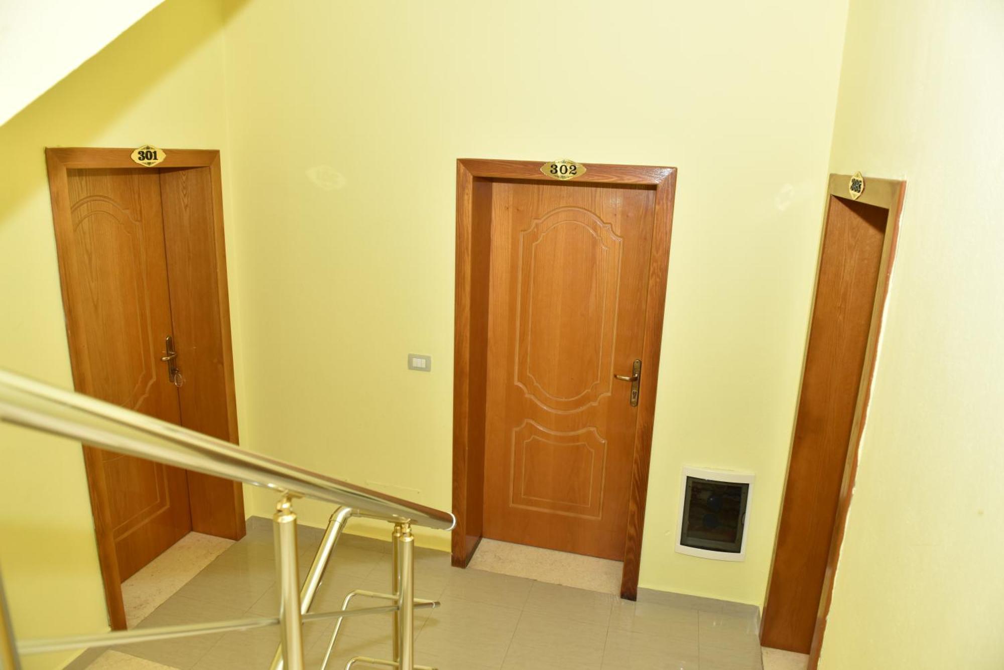 Vila Namiku Hotel Драч Екстериор снимка